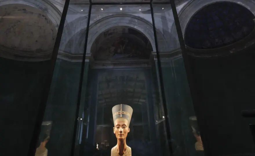 Neues Museum Berlin - Nefertiti i więcej. Jak zwiedzać?
