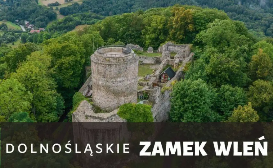 Zamek Wleń - Dojazd i parking. Jak dotrzeć na wzgórze bez problemów?