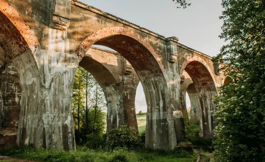 Mosty w Kiepojciach nad Bludzią - Historia i zwiedzanie bez pośpiechu